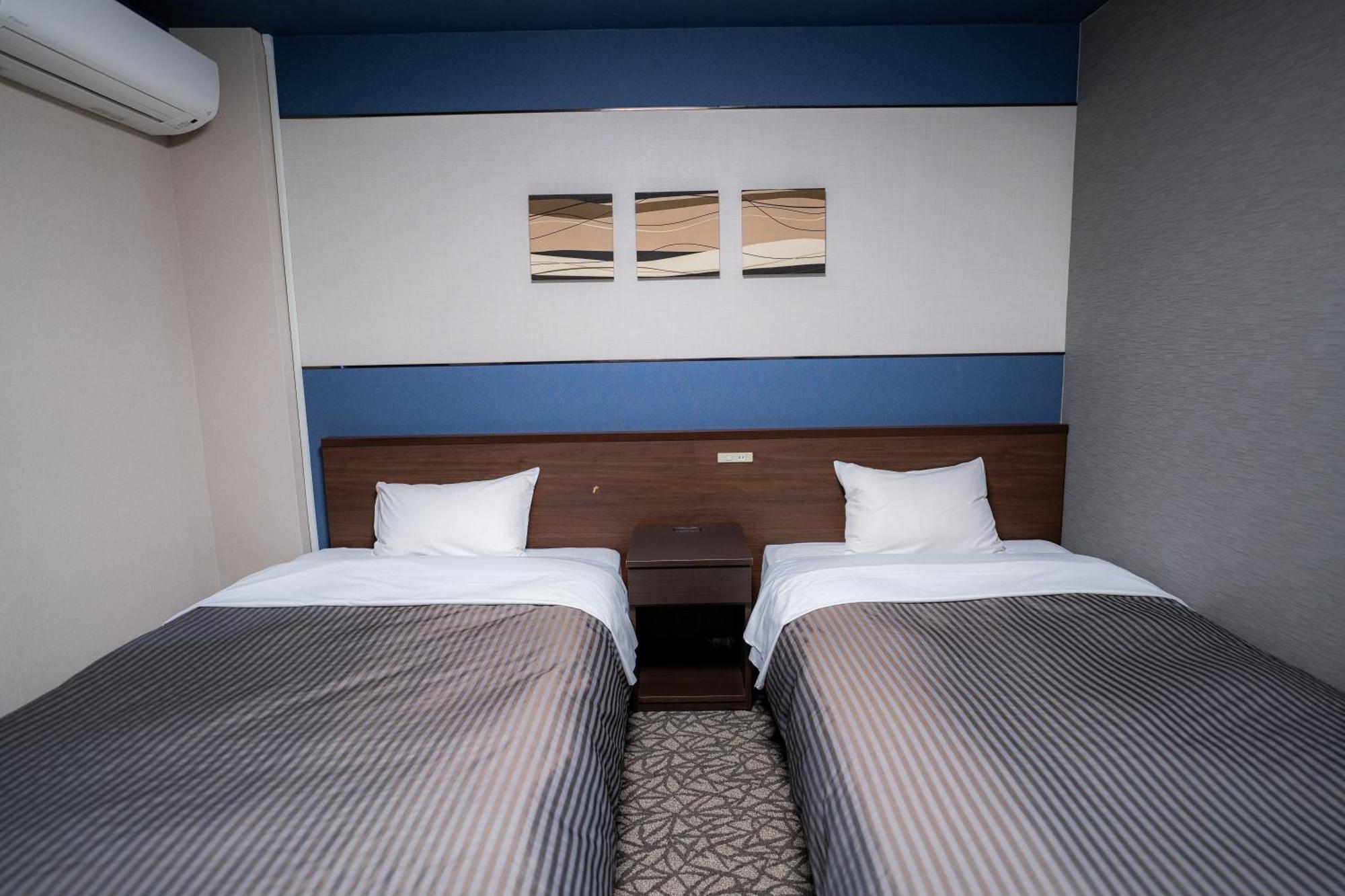 Isahaya Daiichi Hotel Екстериор снимка