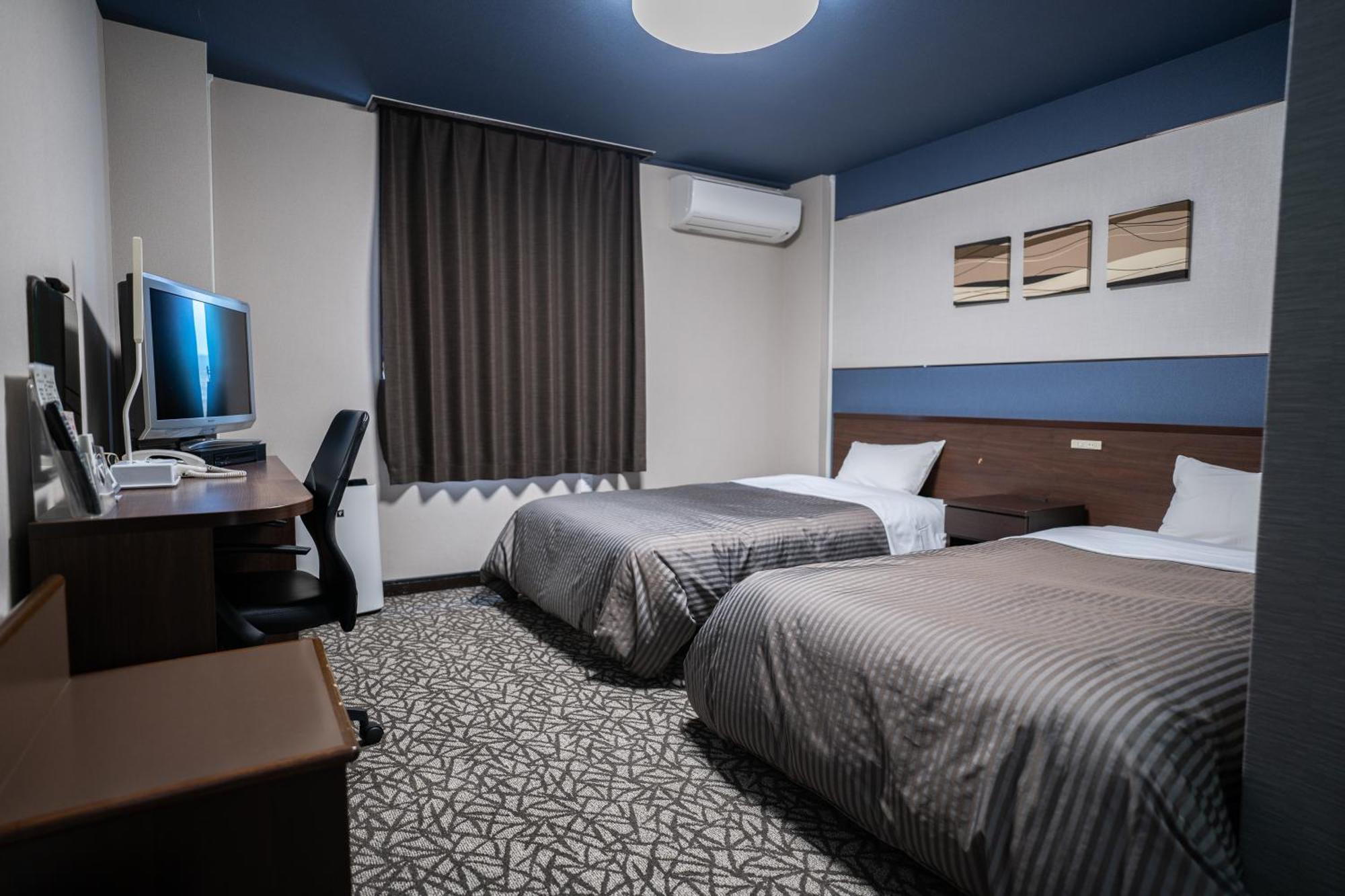 Isahaya Daiichi Hotel Екстериор снимка